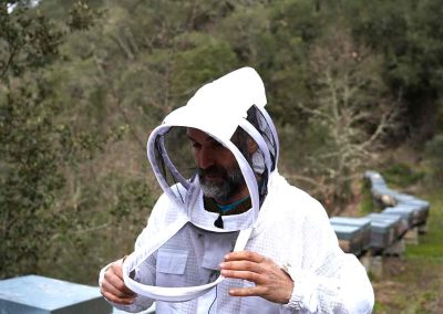 apicultor con traje de apicultor Air Mesh de Oz Armour